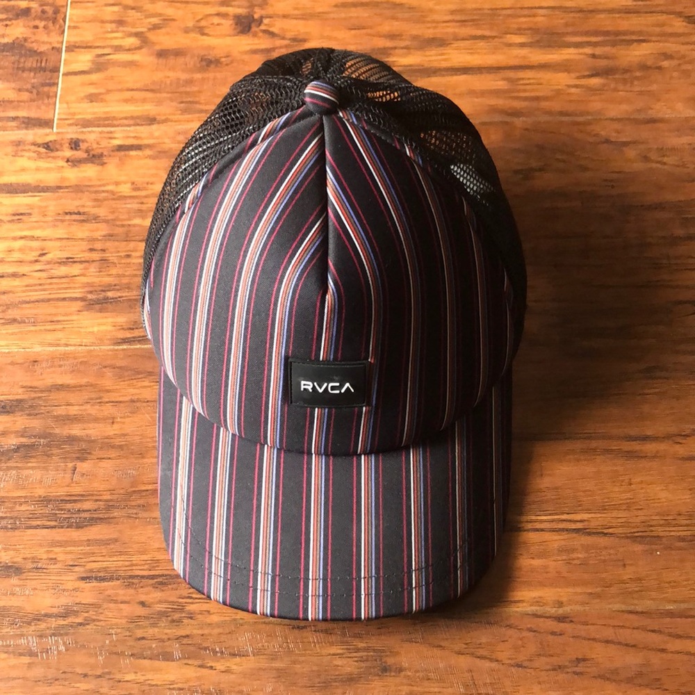RVCA Hat black purple